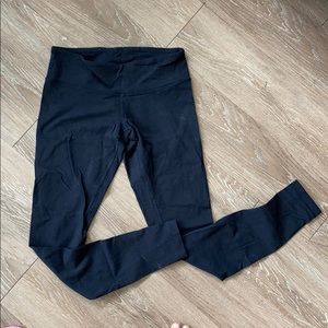 Black lululemon leggings